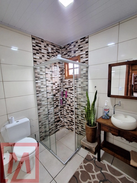 Vende-se linda casa de Madeira: 12ª foto da galeria de imagens do imóvel