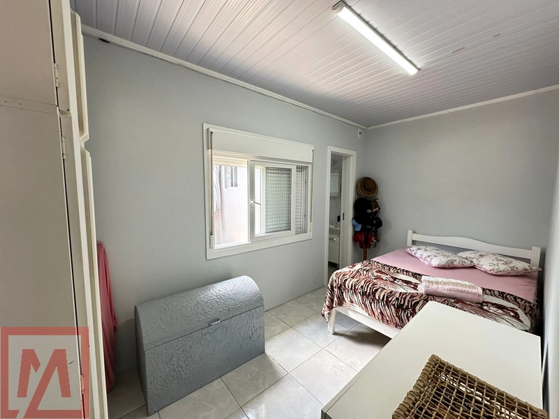 Casa na praia á venda em Imbé: 3ª foto da galeria de imagens do imóvel