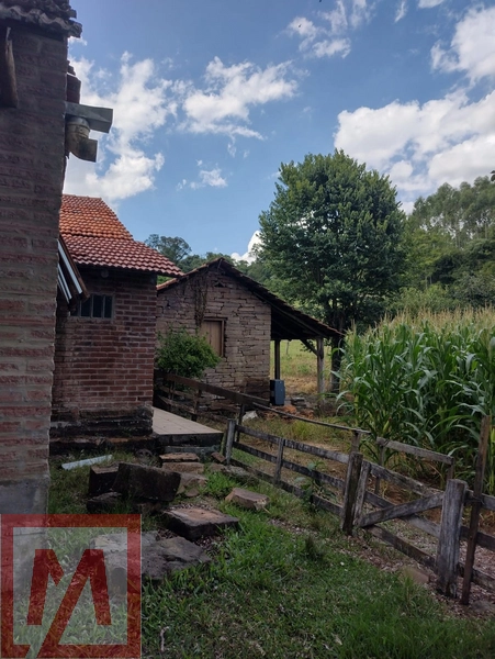 Belo sitio a venda possuído 6 hectares .: 6ª foto da galeria de imagens do imóvel