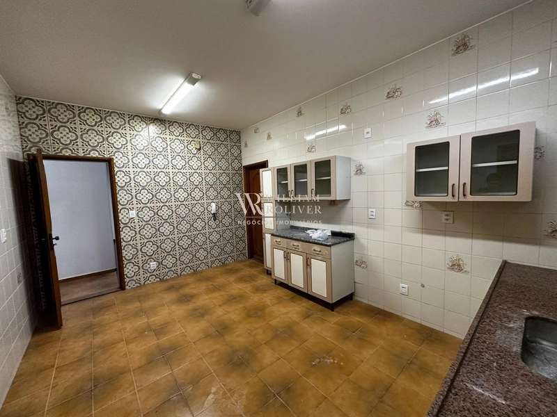 Sobrado Comercial: 10ª foto da galeria de imagens do imóvel