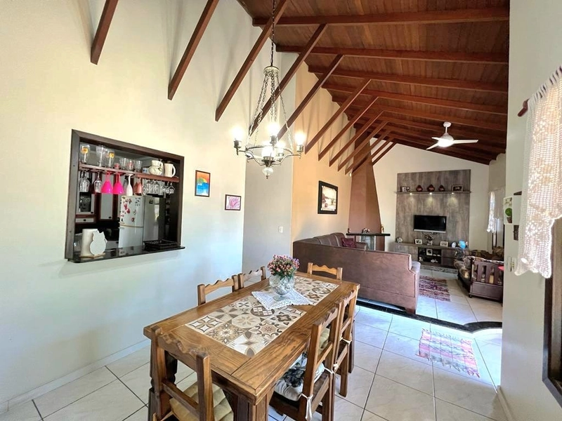 CASA A VENDA EM EXCELENTE LOCALIDADE!: 8ª foto da galeria de imagens do imóvel