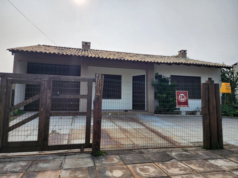 CASA A VENDA EM EXCELENTE LOCALIDADE!: 1ª foto da galeria de imagens do imóvel