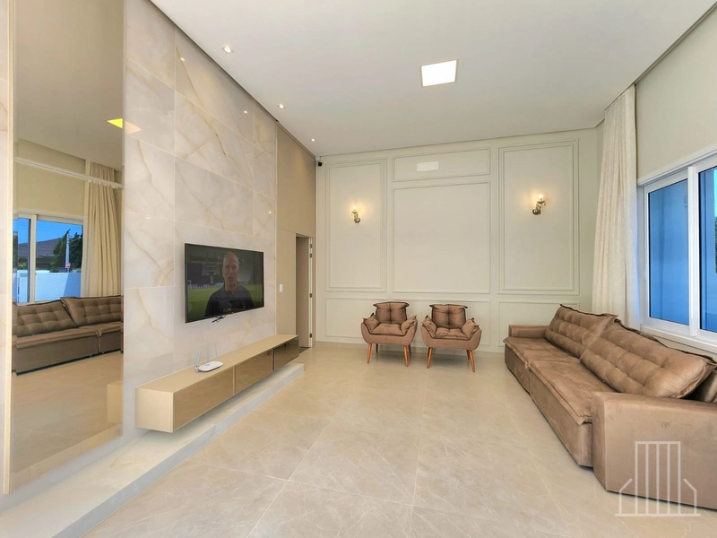 BELÍSSIMA CASA A VENDA COM 3 DORMITÓRIOS E 1 SUÍTE!: 11ª foto da galeria de imagens do imóvel