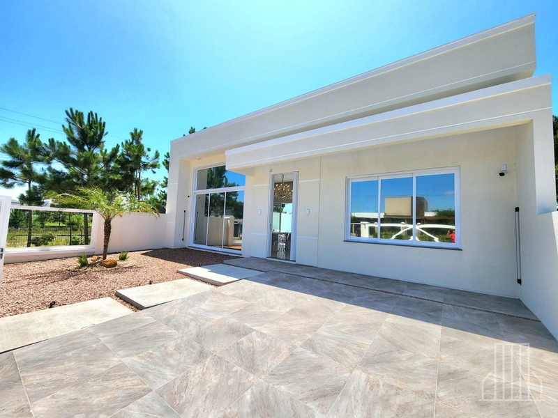 BELÍSSIMA CASA A VENDA COM 3 DORMITÓRIOS E 1 SUÍTE!: 2ª foto da galeria de imagens do imóvel
