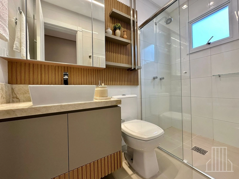 ELEGANTE APARTAMENTO EM BAIRRO TRANQUILO!: 29ª foto da galeria de imagens do imóvel