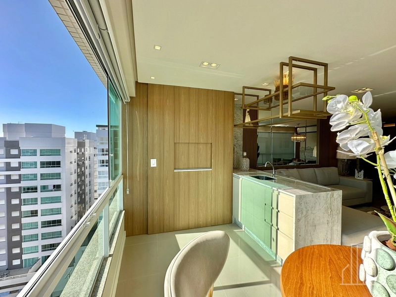 ELEGANTE APARTAMENTO EM BAIRRO TRANQUILO!: 9ª foto da galeria de imagens do imóvel