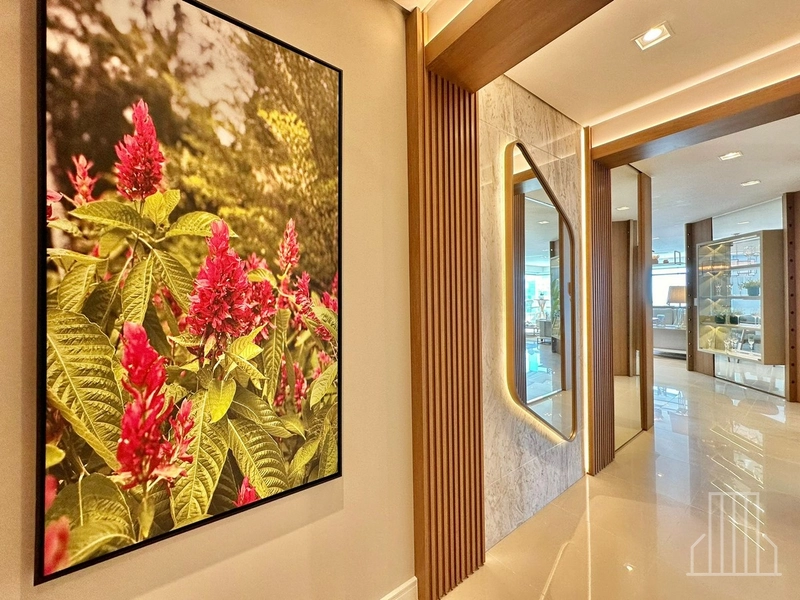 ELEGANTE APARTAMENTO EM BAIRRO TRANQUILO!: 17ª foto da galeria de imagens do imóvel