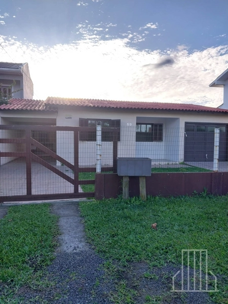 LINDA CASA À VENDA COM 3 DORMITÓRIOS NO BAIRRO CURUMIM!: 1ª foto da galeria de imagens do imóvel