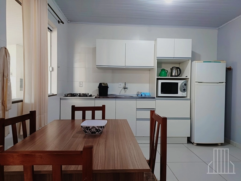 ALUGUEL DE TEMPOARADA, APARTAMENTO COM 2 DORMITÓRIOS EM CAPÃO NOVO!: 2ª foto da galeria de imagens do imóvel