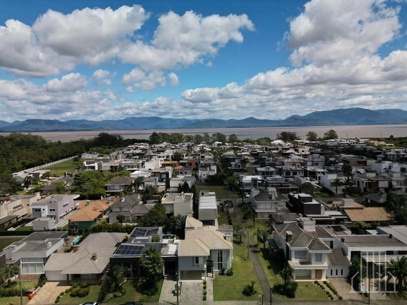SOBRADO DESLUMBRANTE DE ESQUINA!: 2ª foto da galeria de imagens do imóvel