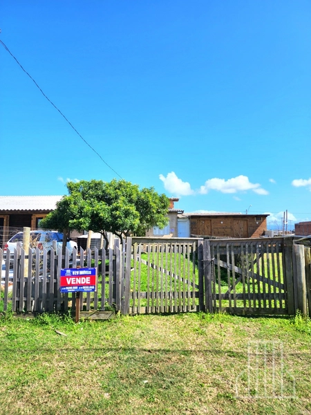 EXCEPCIONAL LOTE CERCADO E ATERRADO EM CAPÃO NOVO!: 1ª foto da galeria de imagens do imóvel