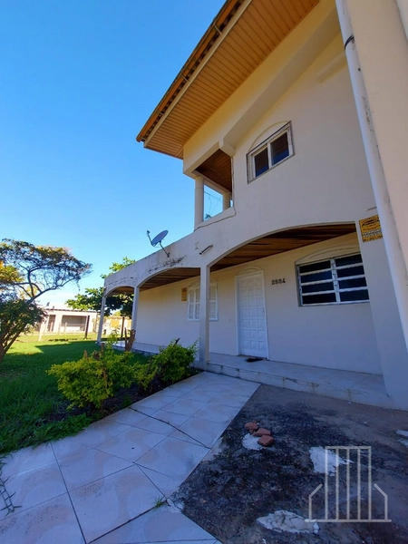 INCRÍVEL SOBRADO NO BAIRRO CAPÃO NOVO À VENDA!: 3ª foto da galeria de imagens do imóvel