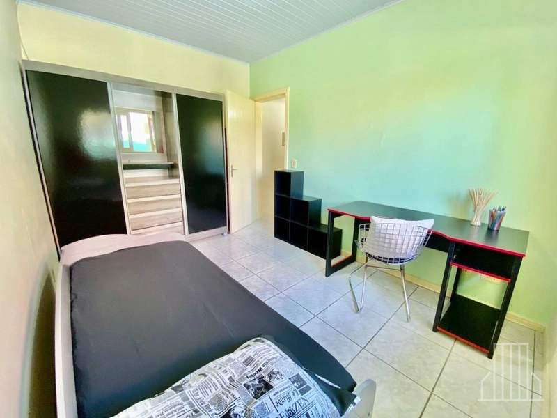 LINDA CASA COM PÁTIO AMPLO NO BAIRRO SANTO ANTÔNIO, EM CAPÃO DA CANOA: 12ª foto da galeria de imagens do imóvel