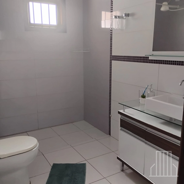 CASA À VENDA – ÓTIMA LOCALIZAÇÃO EM CAPÃO NOVO VILLAGE: 11ª foto da galeria de imagens do imóvel