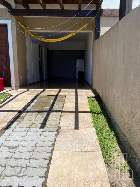LINDO SOBRADO EM CAPÃO NOVO!: 2ª foto da galeria de imagens do imóvel
