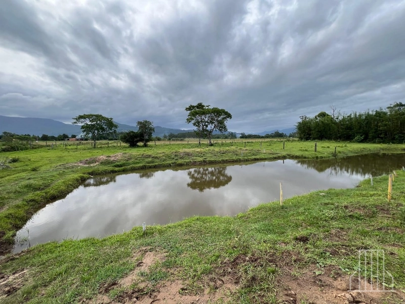 Sítio de 1,5 Hectares com Casa Completa e Infraestrutura de Lazer!: 22ª foto da galeria de imagens do imóvel