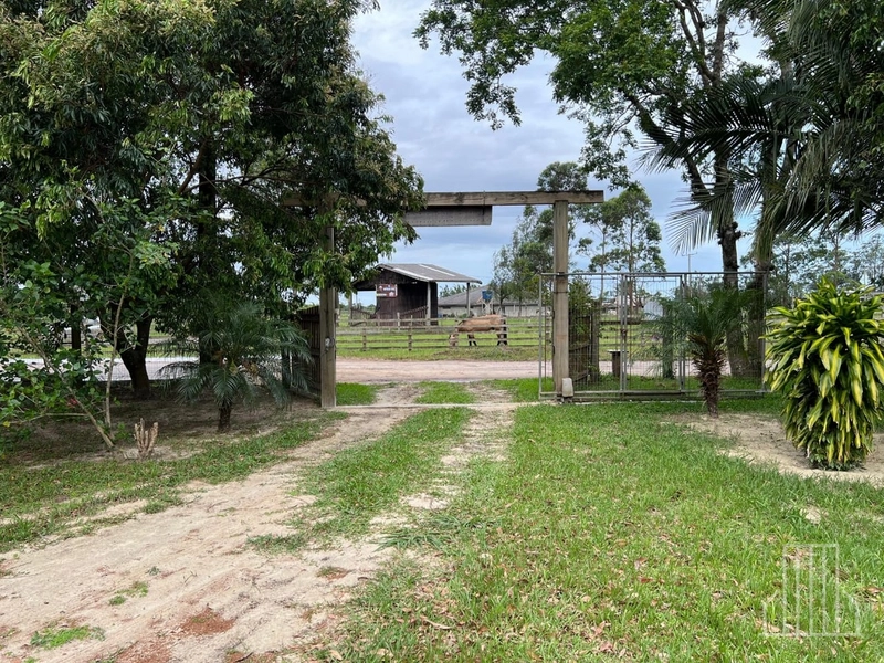 Sítio de 1,5 Hectares com Casa Completa e Infraestrutura de Lazer!: 2ª foto da galeria de imagens do imóvel