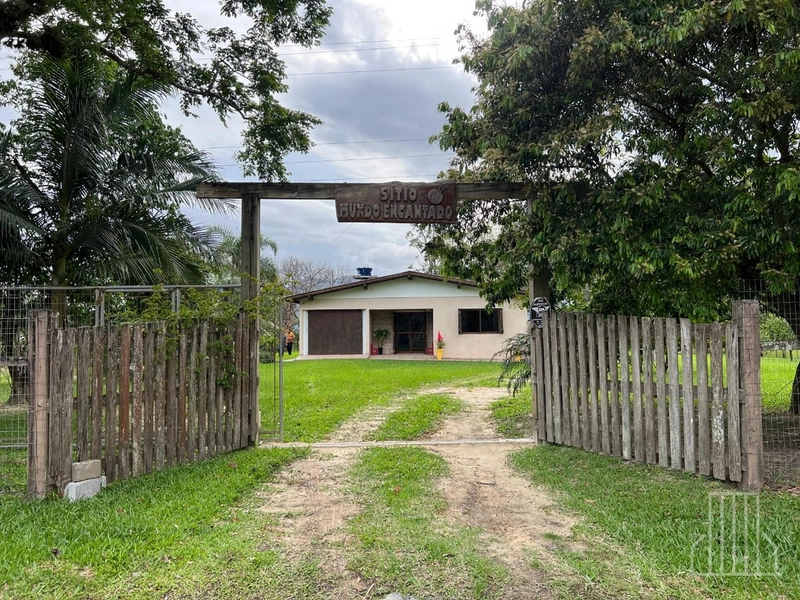 Sítio de 1,5 Hectares com Casa Completa e Infraestrutura de Lazer!: 1ª foto da galeria de imagens do imóvel