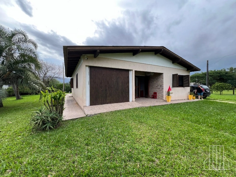 Sítio de 1,5 Hectares com Casa Completa e Infraestrutura de Lazer!: 5ª foto da galeria de imagens do imóvel