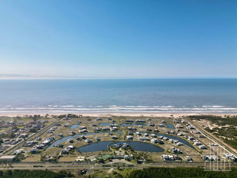Costa Serena: Exclusiva Casa à Beira-Mar em Capão Novo, Capão da Canoa: 2ª foto da galeria de imagens do imóvel