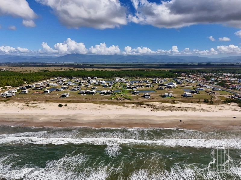 Costa Serena: Exclusiva Casa à Beira-Mar em Capão Novo, Capão da Canoa: 4ª foto da galeria de imagens do imóvel