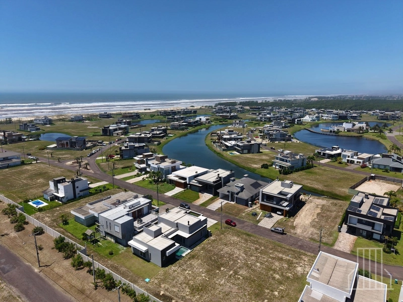 Costa Serena: Exclusiva Casa à Beira-Mar em Capão Novo, Capão da Canoa: 7ª foto da galeria de imagens do imóvel