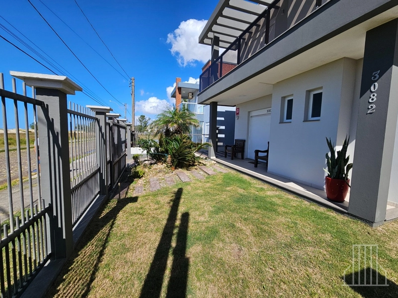Exclusiva Casa à Beira-Mar em Capão Novo: 3ª foto da galeria de imagens do imóvel