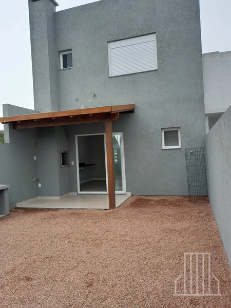 LINDÍSSIMA CASA COM ACABAMENTO EXCELENTE NO BAIRRO GUARANI!: 3ª foto da galeria de imagens do imóvel