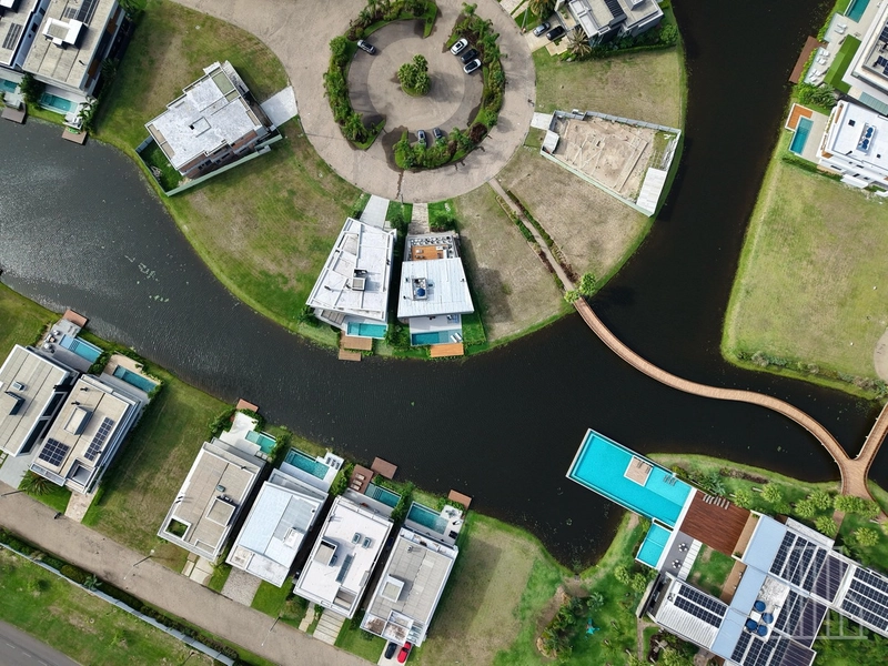 NOVIDADE CONDOMÍNIO SENSE SOBRADO BEIRA LAGO À VENDA: 1ª foto da galeria de imagens do imóvel