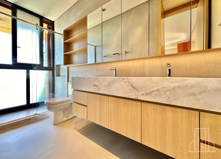 ESPETACULAR CASA DE ALTO PADRÃO NO CONDOMÍNIO COSTA SERENA –: 33ª foto da galeria de imagens do imóvel
