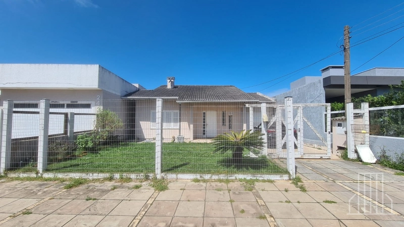 LINDA CASA COM ÓTIMO ESPAÇO NO BAIRRO SANTO ANTONIO: 1ª foto da galeria de imagens do imóvel