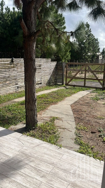 Casa com 2 Quartos, Piscina e Churrasqueira – Alugue Anualmente!: 27ª foto da galeria de imagens do imóvel