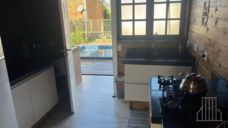 Casa com 2 Quartos, Piscina e Churrasqueira – Alugue Anualmente!: 9ª foto da galeria de imagens do imóvel