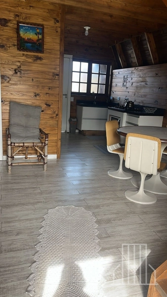 Casa com 2 Quartos, Piscina e Churrasqueira – Alugue Anualmente!: 11ª foto da galeria de imagens do imóvel