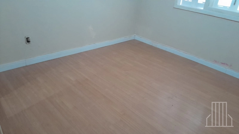 EXCELENTE CASA EM CONDOMÍNIO RESIDENCIAL FECHADO PARA LOCAÇÃO ANUAL: 7ª foto da galeria de imagens do imóvel