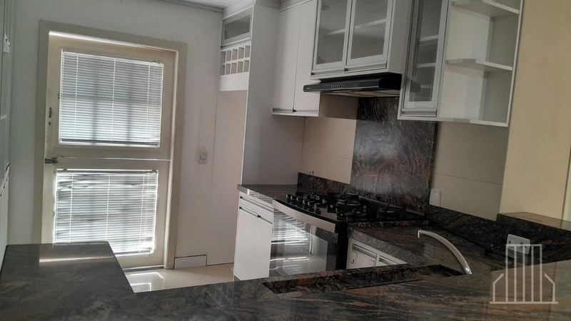 EXCELENTE CASA EM CONDOMÍNIO RESIDENCIAL FECHADO PARA LOCAÇÃO ANUAL: 5ª foto da galeria de imagens do imóvel