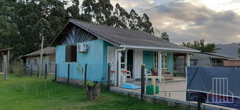 Linda Chácara com Piscina e Galpão Campeiro – Terra de Areia/RS: 5ª foto da galeria de imagens do imóvel