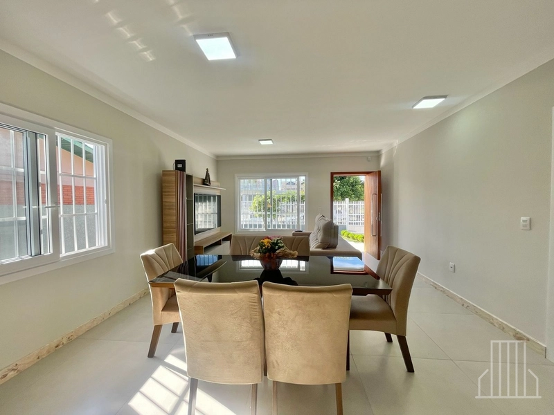 Casa mobiliada com suíte no centro de Capão da Canoa: 6ª foto da galeria de imagens do imóvel