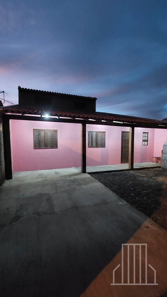 CASA A VENDA DE 3 DORMITÓRIOS: 4ª foto da galeria de imagens do imóvel