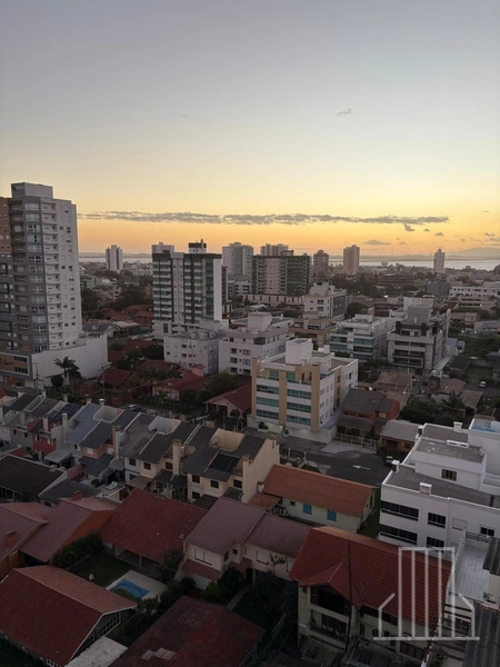 Apartamento de 2 Dormitórios com Suíte no Centro de Tramandaí: 2ª foto da galeria de imagens do imóvel