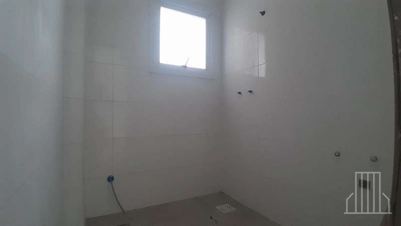 Apartamento Moderno com Suíte, Box Coberto e Depósito: 9ª foto da galeria de imagens do imóvel