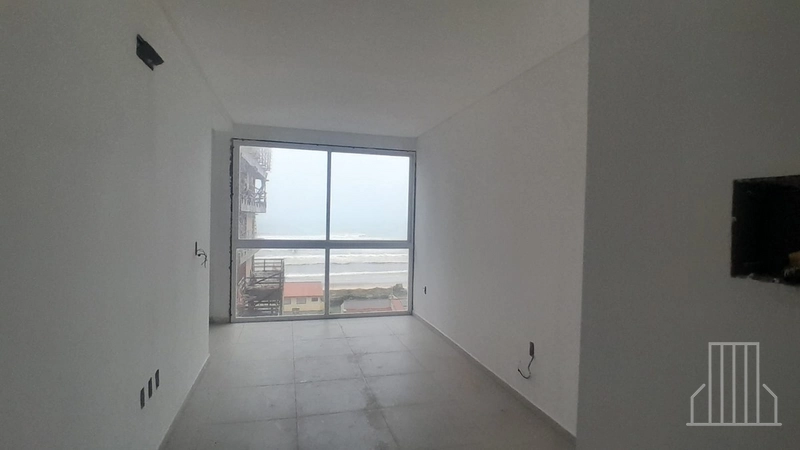 Apartamento Moderno com Suíte, Box Coberto e Depósito: 1ª foto da galeria de imagens do imóvel