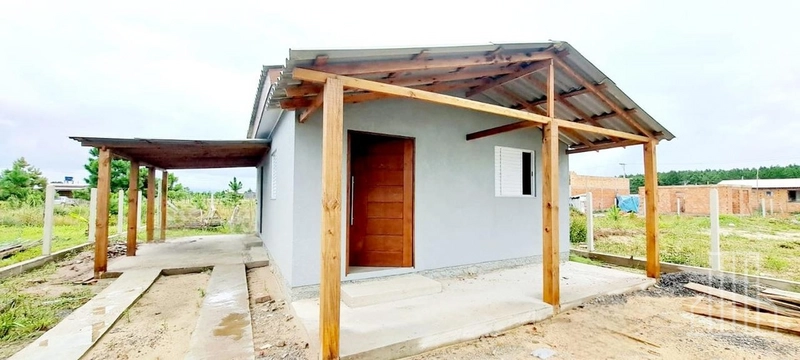 CASA A VENDA EM CAPÃO NOVO!: 4ª foto da galeria de imagens do imóvel