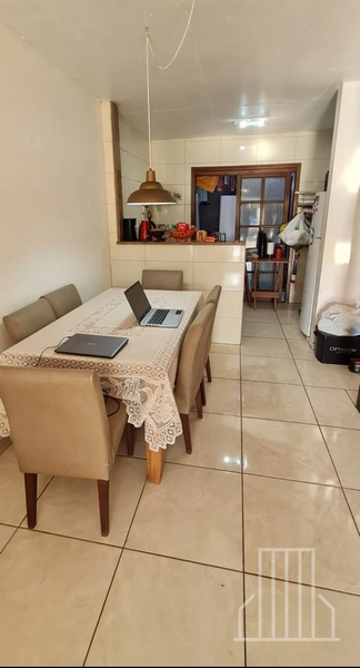 Sobrado à Venda em Capão Novo – Conforto e Localização Privilegiada!: 4ª foto da galeria de imagens do imóvel