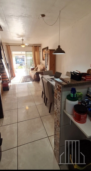 Sobrado à Venda em Capão Novo – Conforto e Localização Privilegiada!: 5ª foto da galeria de imagens do imóvel