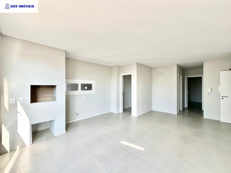 Apartamento 2 Dormitórios com 1 Suíte – Amplo, Iluminado e Confortável: 3ª foto da galeria de imagens do imóvel