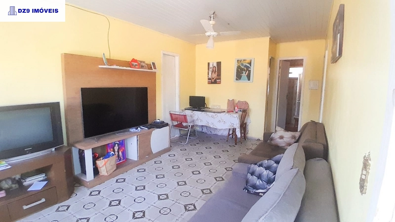 Oportunidade no Litoral: Casa em Capão Novo com Potencial para Reforma: 4ª foto da galeria de imagens do imóvel