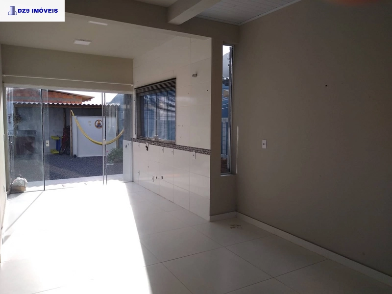 Casa próxima ao mar em Capão Novo – 2 dorms + sala comercial: 15ª foto da galeria de imagens do imóvel