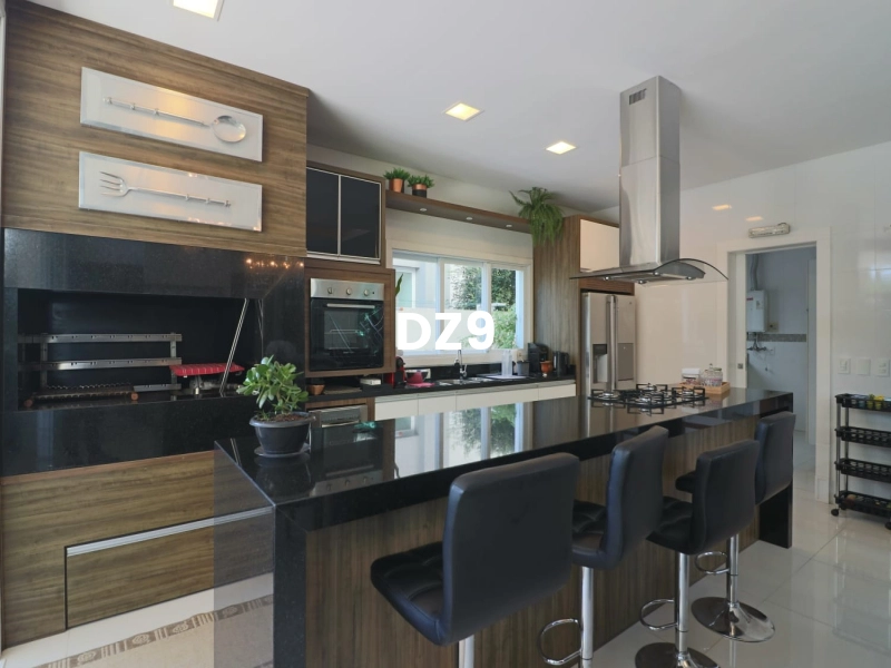 CASA COM 4 DORMITÓRIOS CONDOMINIO FECHADO: 5ª foto da galeria de imagens do imóvel