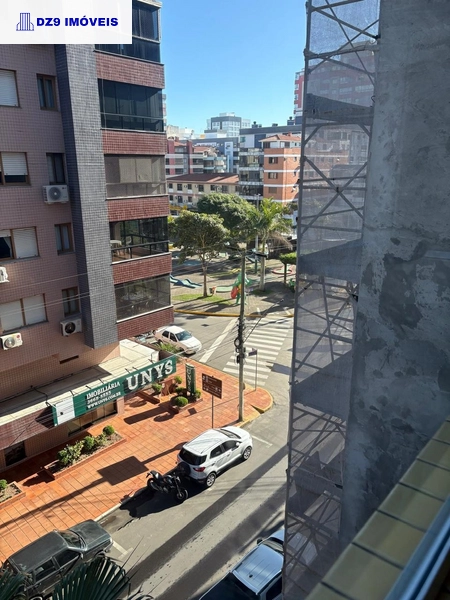 ESPAÇOSO APARTAMENTO MOBILIADO COM CHURRASQUEIRA E SUÍTE: 3ª foto da galeria de imagens do imóvel